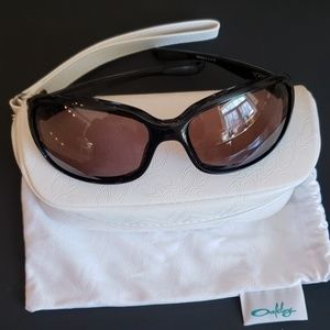 Oakley Urgency polarized sunglasses